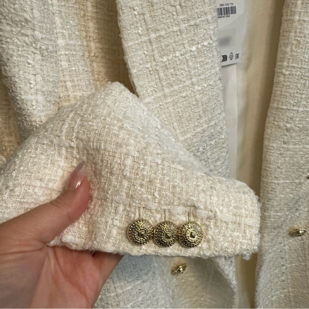 Zara women’s tweed cream Jackie O style blazer gold details - Picture 6 of 8